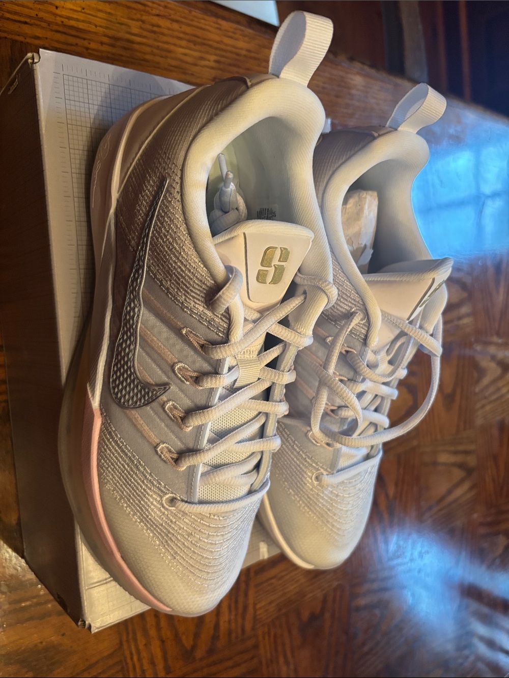 Nike Women's Athletic Sneakers in Light Pink and Cream